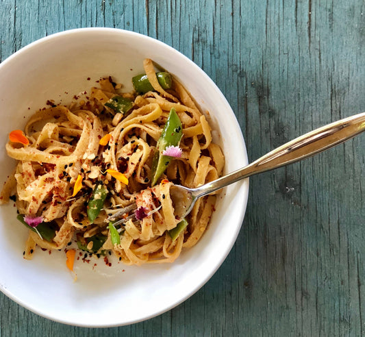 FETTUCCINI WITH ASIAN-INSPIRED PEANUT SAUCE